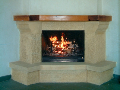 Chimenea en piedra - Modelo Rincón Uncastillo