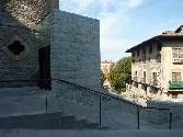 Piedra Gris Moncayo en las calles de Vitoria-Gasteiz