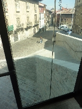 Piedra Gris Moncayo en las calles de Vitoria-Gasteiz